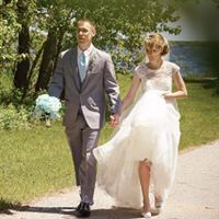 Emily Albright Photo 20
