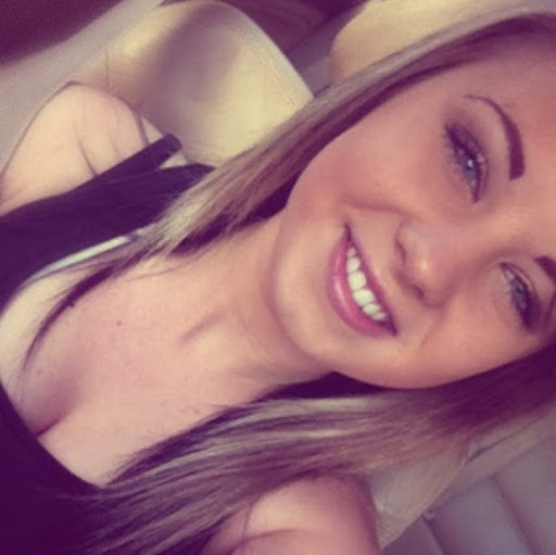 Hannah Weber Photo 9