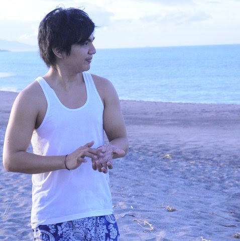 Eugene Reyes Photo 11