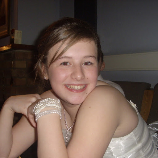 Amy Mayes Photo 16