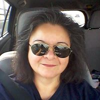Elizabeth Palacios Photo 31
