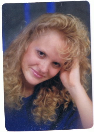 Anna Hall Photo 37