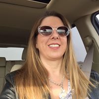 Stephanie Travis Photo 16