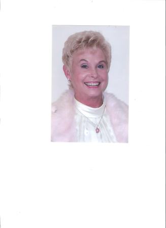 Linda Jennings Photo 30