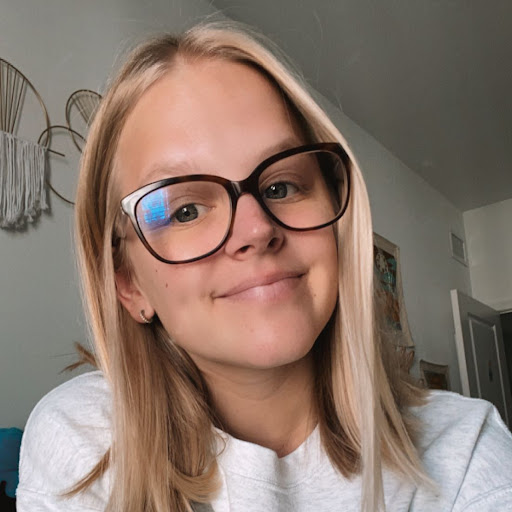 Madison Cook Photo 37