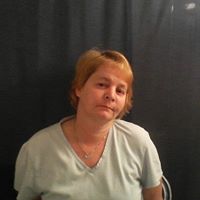 Julie Ferrell Photo 20