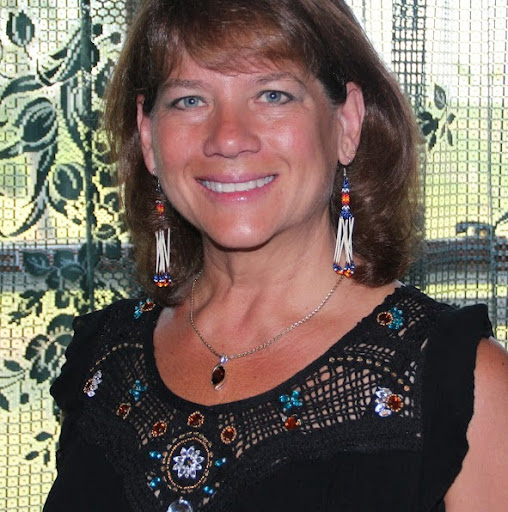 Candace Peters Photo 14