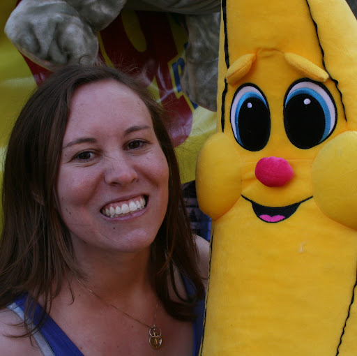 Laura Knudson Photo 13