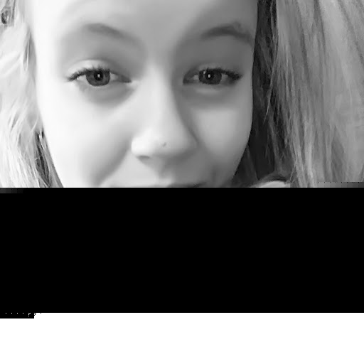 Amber Bennett Photo 23