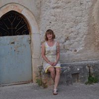 Stephanie Schubert Photo 10