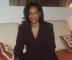 Michele Woods Photo 34