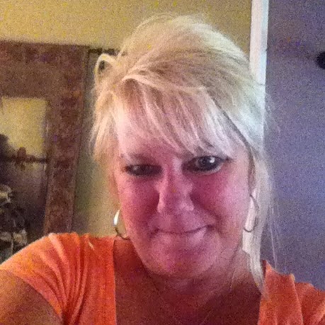 Julie Pruitt Photo 35