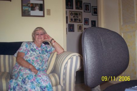 Ruth Collins Photo 28