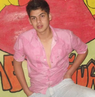 Juan Rendon Photo 20