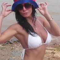 Michelle Vernon Photo 11