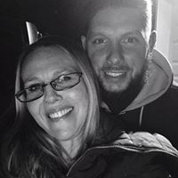 Julie Leone Photo 14