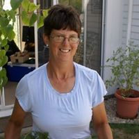 Sarah Lowry Photo 32