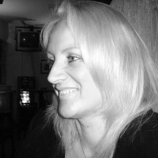Pauline Taylor Photo 22