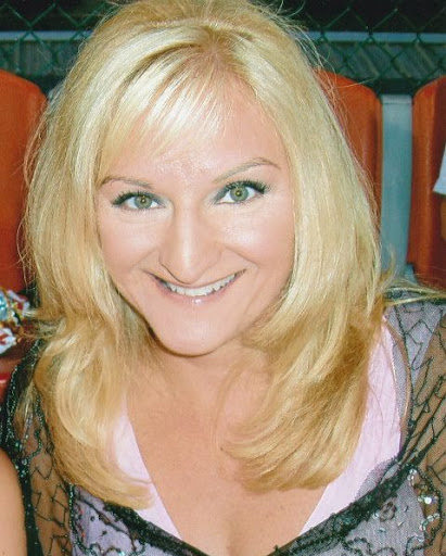 Lisa Wilkins Photo 33