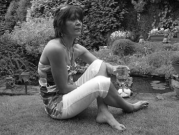 Julie Needham Photo 27