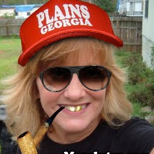 Lisa Hebert Photo 15