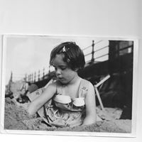 Susan Howes Photo 14