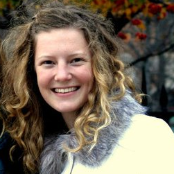 Michele Watts Photo 30