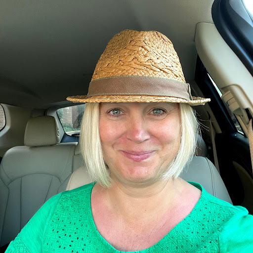 Suzanne Wolf Photo 14