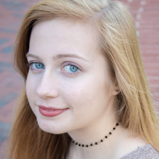 Sarah Locke Photo 18