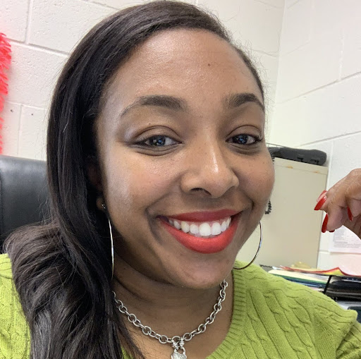 Erica Pitts Photo 17