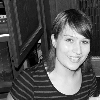 Kristin Schmidt Photo 28