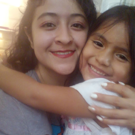 Stephanie Arellano Photo 11