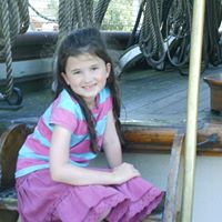 Emily Sanders Photo 21