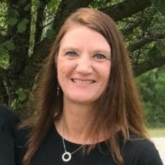 Lori Russell Photo 24