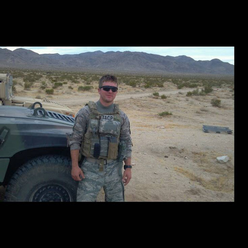 Joel Donahue Photo 15