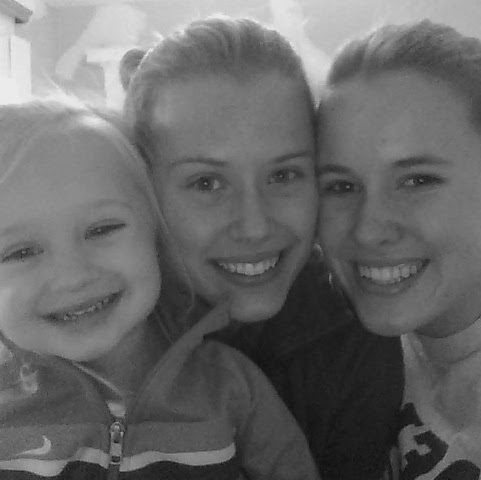 Christina Erickson Photo 15