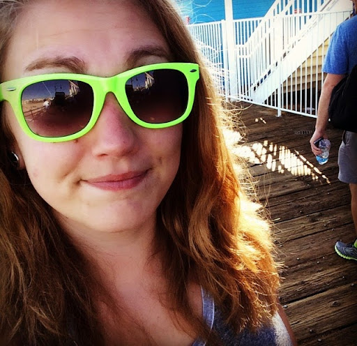 Elizabeth Ricci Photo 10