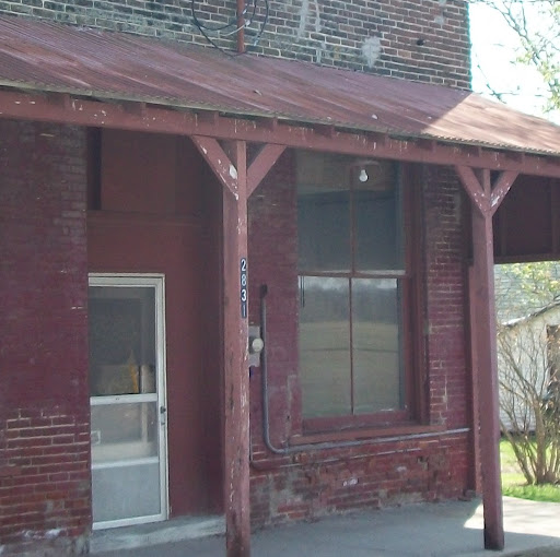 Elizabeth Mathis Photo 18