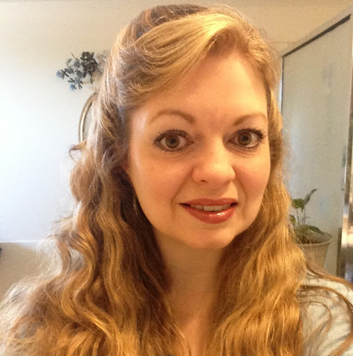 Rachael Ellis Photo 23