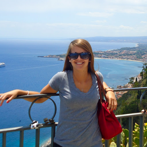 Julia Higginbotham Photo 7