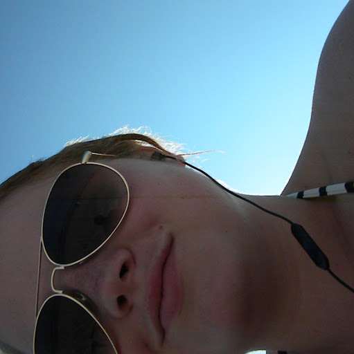 Sarah Anderson Photo 45