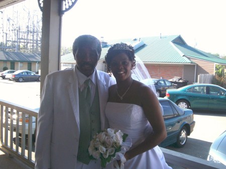 Shannon Robinson Photo 6