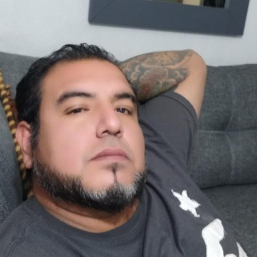 Cesar Salas Photo 14