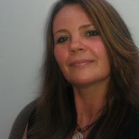 Renee Miles Photo 35