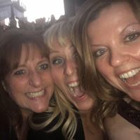 Elizabeth Healy Photo 29