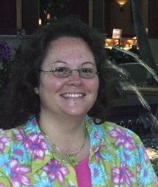 Linda Garner Photo 29
