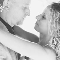 Leslie Collins Photo 19