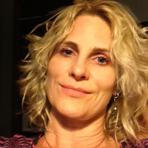 Cynthia Hall Photo 7