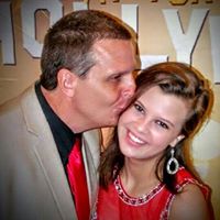 Lisa Kennedy Photo 27
