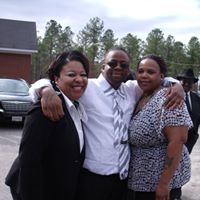 Dominic Roberson Photo 8